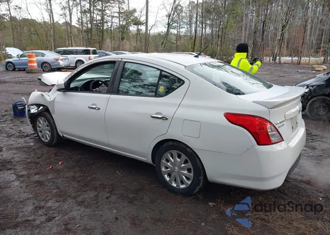2017 Nissan Versa 1.6 Sv z USA, uszkodzony, nr VIN 3N1CN7AP5HL871013